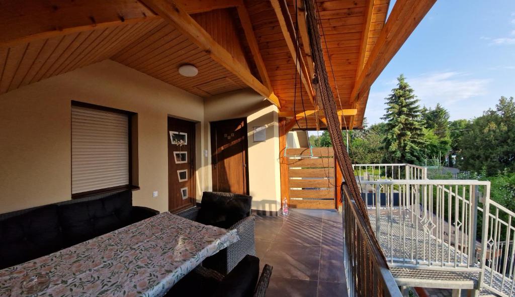 Silver Zsóry Apartman - Two-Bedroom House