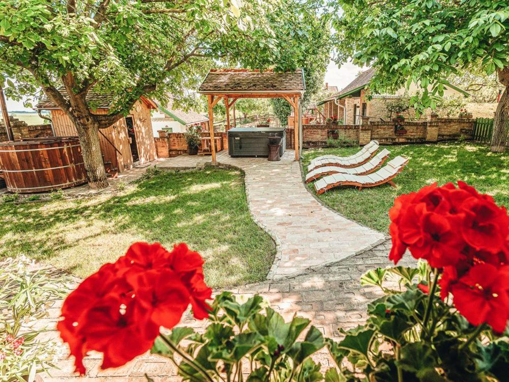 Fotografia z galérie ubytovania Provence Birtok v destinácii Decs