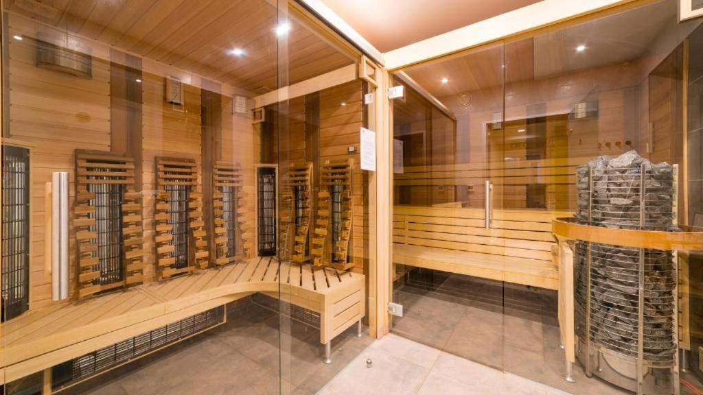 Koupelna v ubytování Józefina Apartament's z dotępem do mini SPA