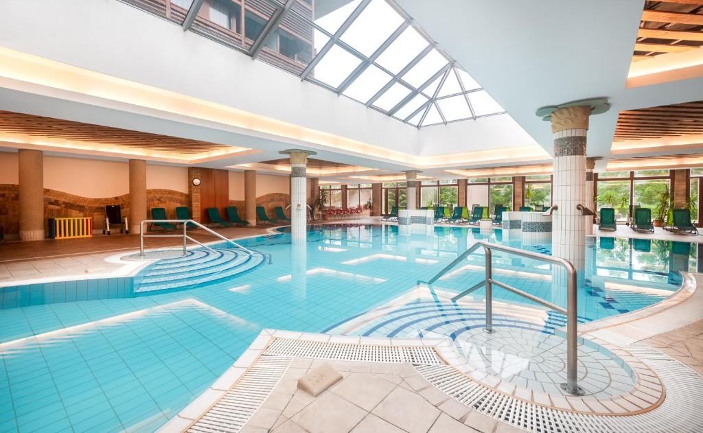 Bazén v ubytování Aquarell Hotel nebo v jeho okolí