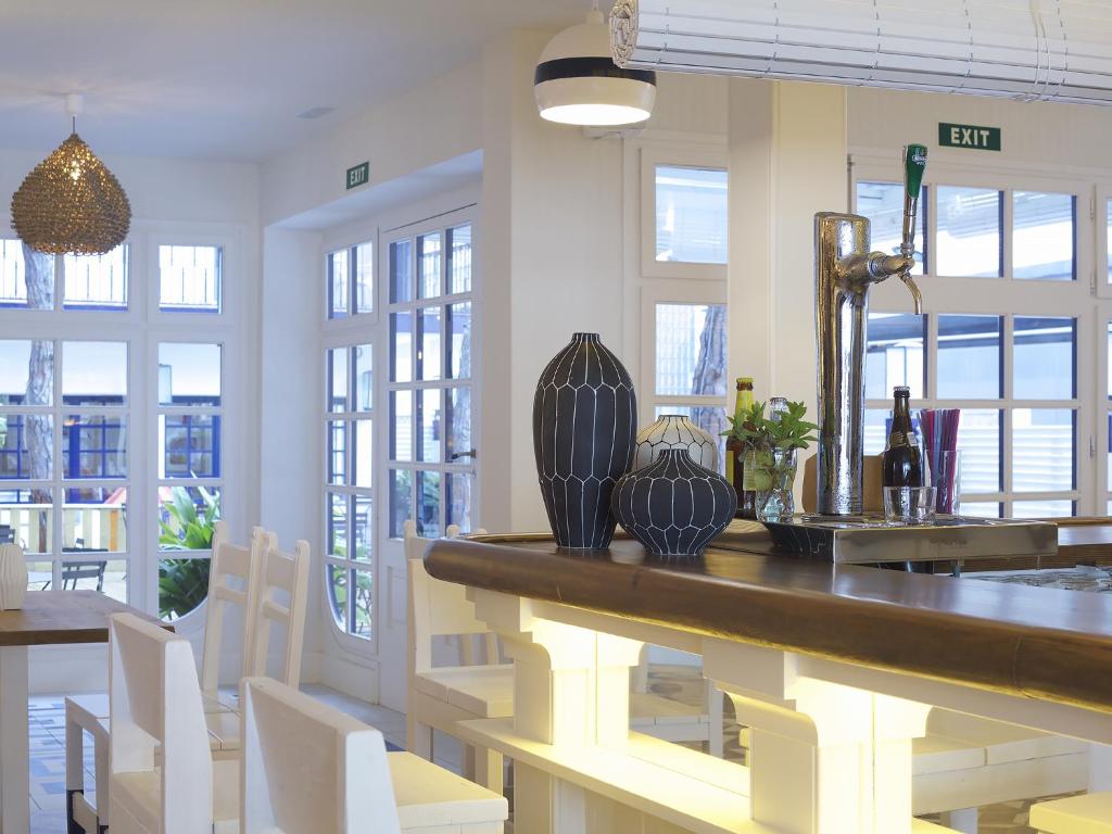 Nápoje v ubytování Hotel Els Pins