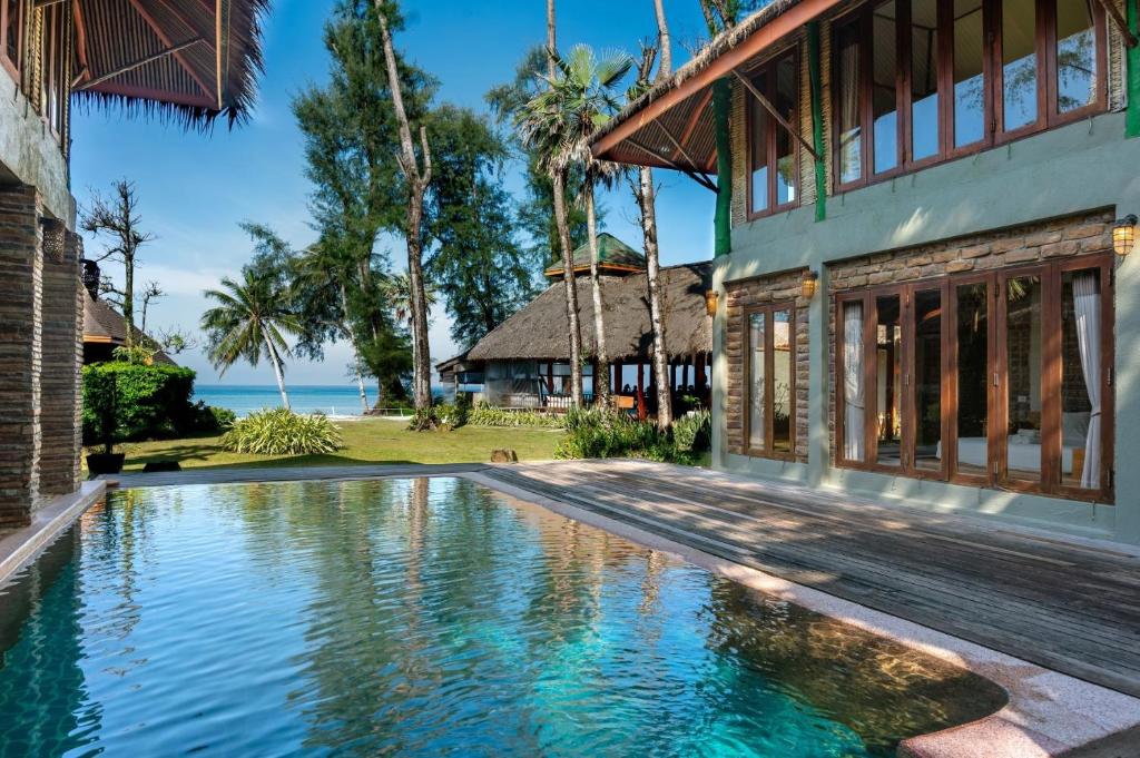 Bazén v ubytování Peter Pan Resort @ Koh Kood nebo v jeho okolí