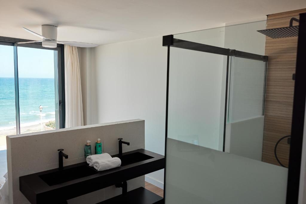 Koupelna v ubytování Ancón Suites