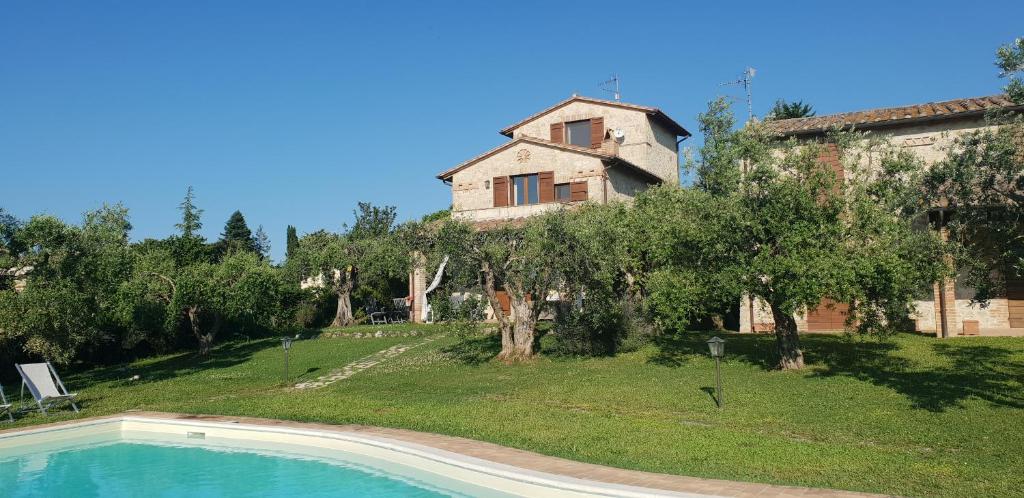 Πισίνα στο ή κοντά στο Il casale di Tata