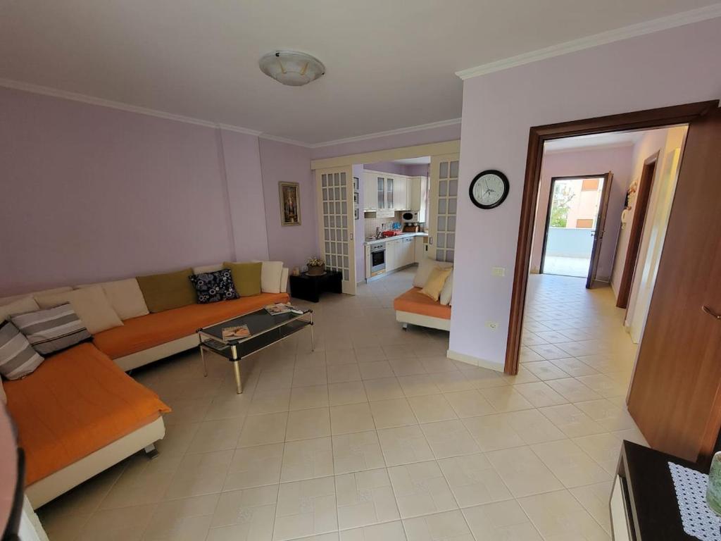 Posezení v ubytování Beko - Apartment with sea view in Durres