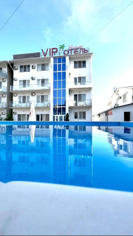 Bazén v ubytování VIP Hotel nebo v jeho okolí