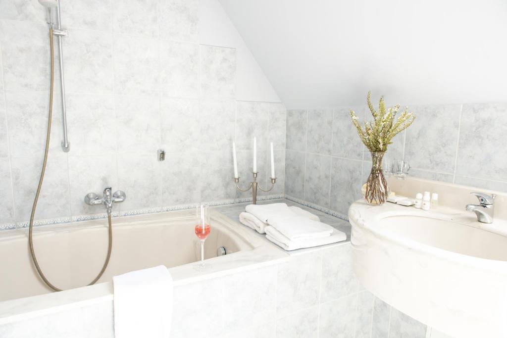 Koupelna v ubytování Boutiquehotel Gut Tribbevitz auf Rügen