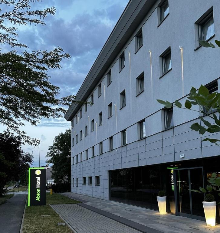 Abton Hotel - Resim 6