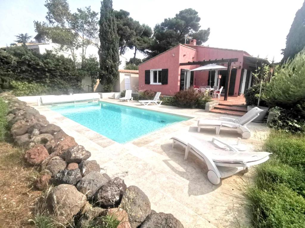 カップ・ダグドにあるVilla Cinsaultのギャラリーの写真