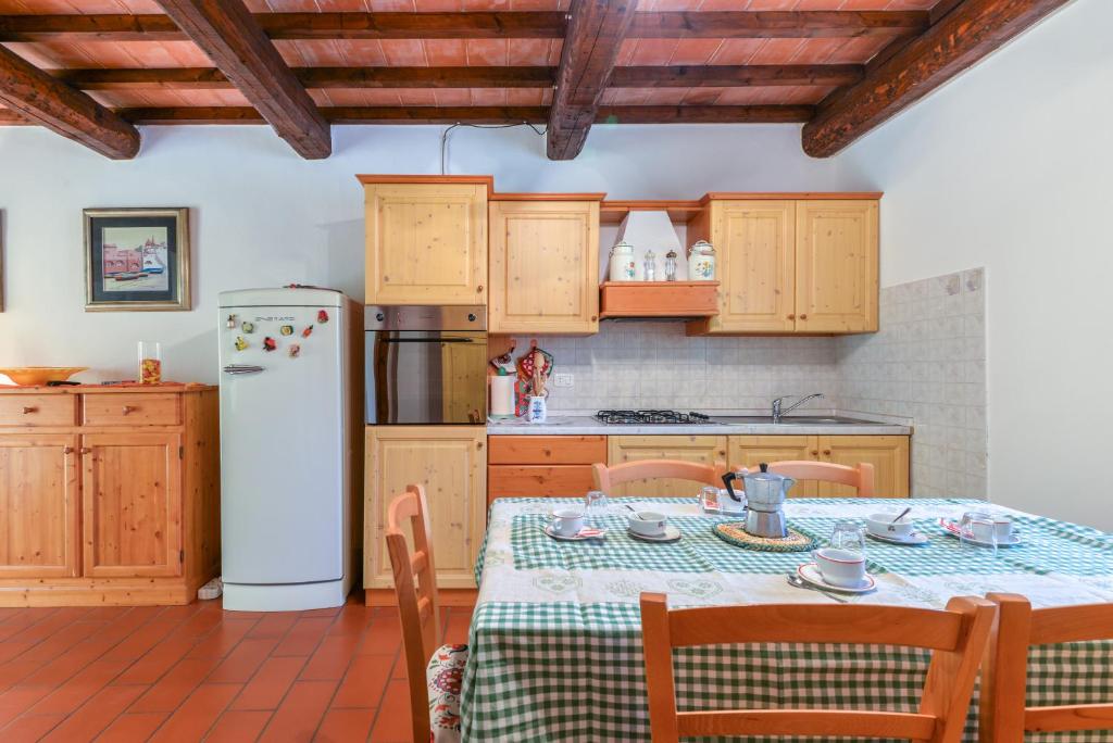 12 Amiata Mountain Charm Pool, Fast Wi-Fi, Free Parking