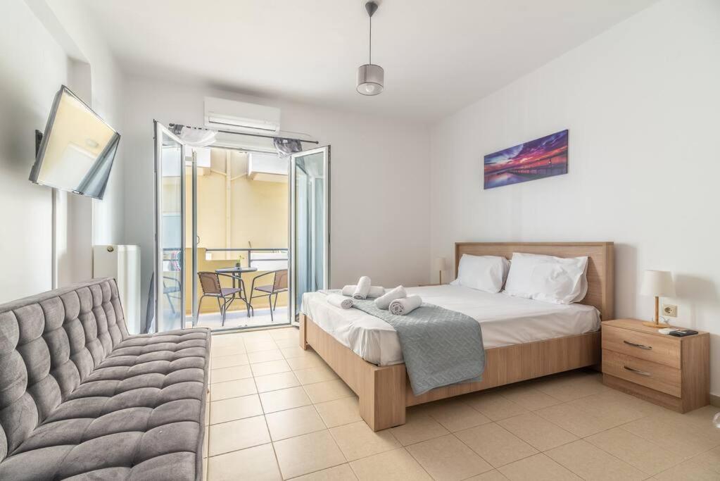 Postel nebo postele na pokoji v ubytování Urban Apt Next University 11