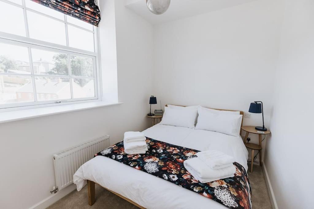Voodi või voodid majutusasutuse BOBBIN ROW - Grade 2 Listed Property with a Beautiful Design with Access to Leeds toas