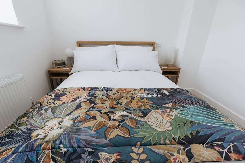 Voodi või voodid majutusasutuse BOBBIN ROW - Grade 2 Listed Property with a Beautiful Design with Access to Leeds toas