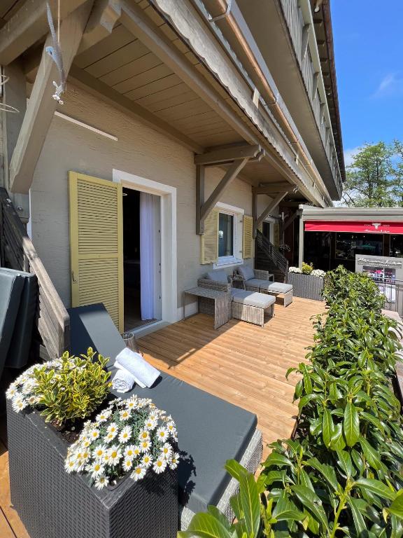 Hotel Schlossblick Chiemsee - Double Room With Terrace And Lake View