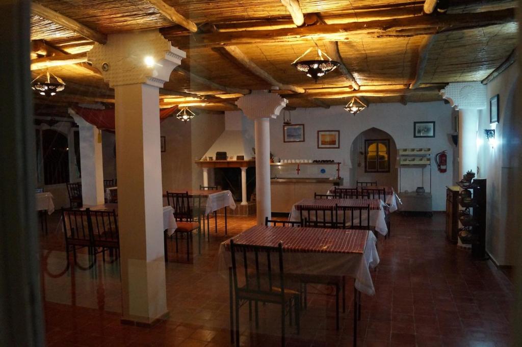 Restaurace v ubytování Rayani Maison d'Hôtes