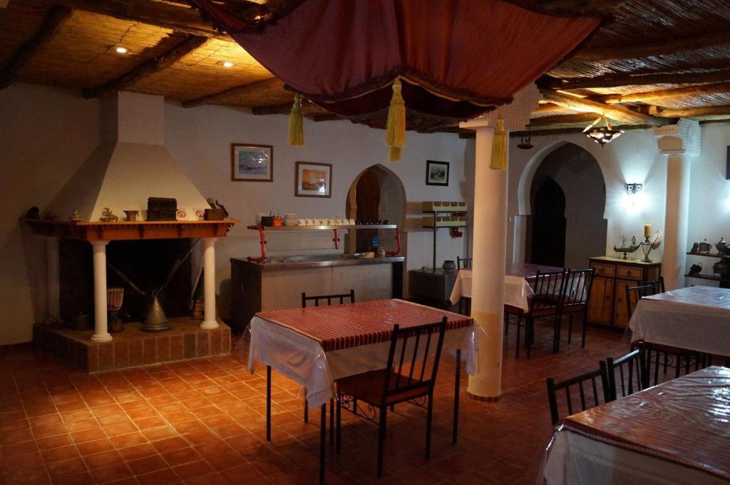 Restaurace v ubytování Rayani Maison d'Hôtes