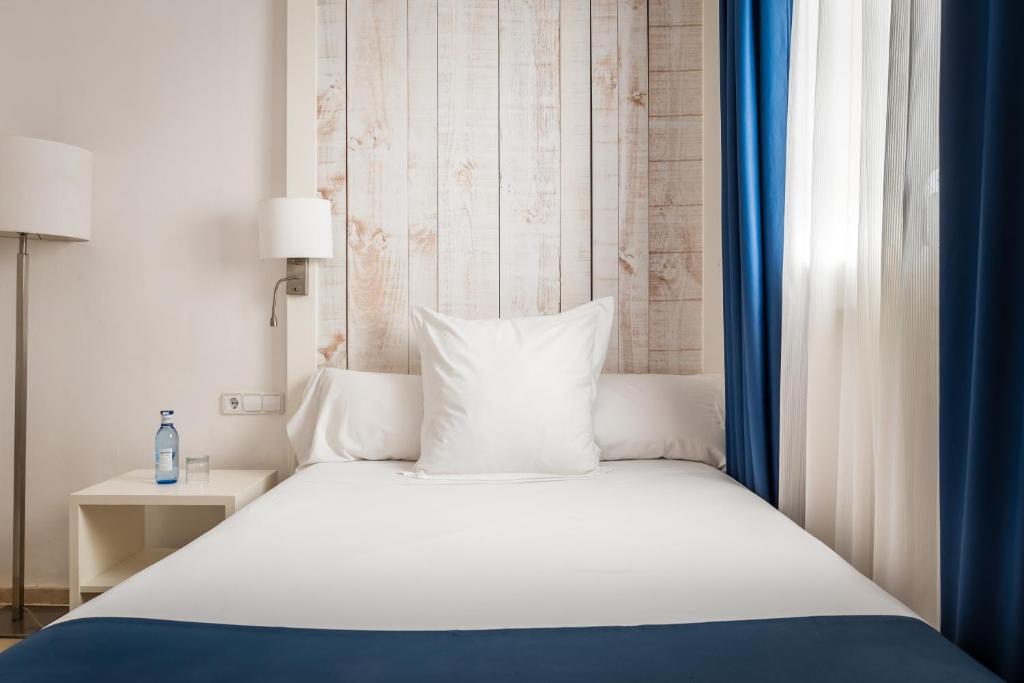 Hotel Medium Sitges Park - Standard Single Room