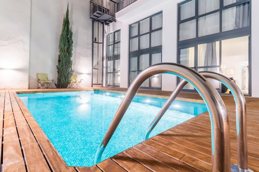 Monkeys Apartments Pool Guadalquivir