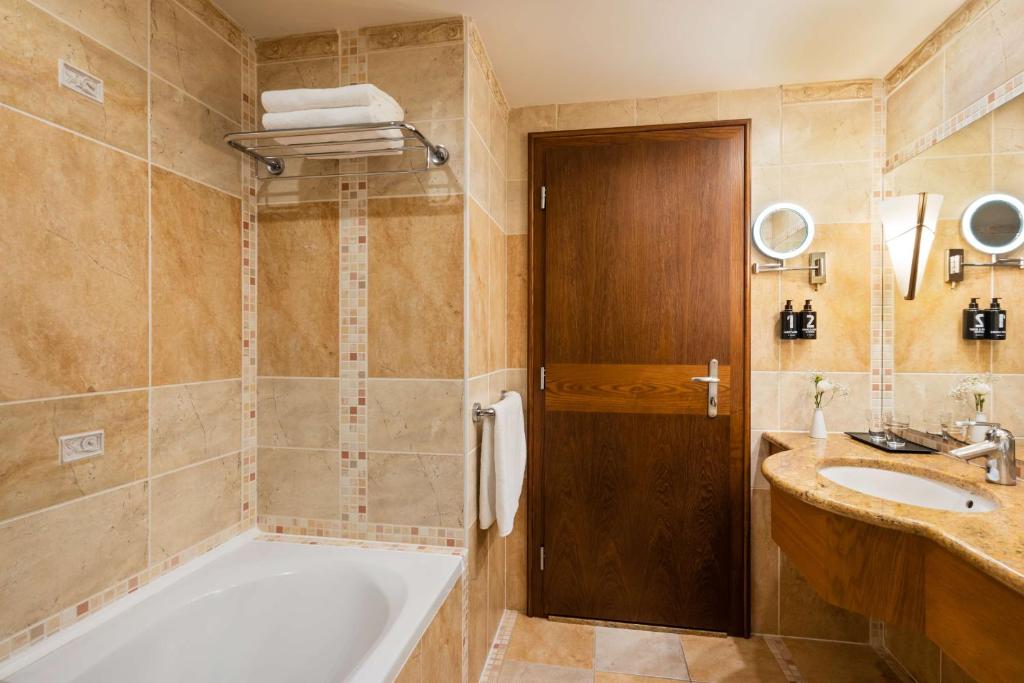 Lindner Hotel Prague Castle, part of JdV by Hyatt - Resim 29