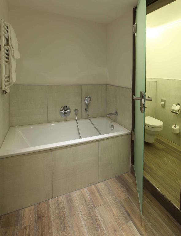 Lindner Hotel Cologne City Plaza, part of JdV by Hyatt - Resim 19