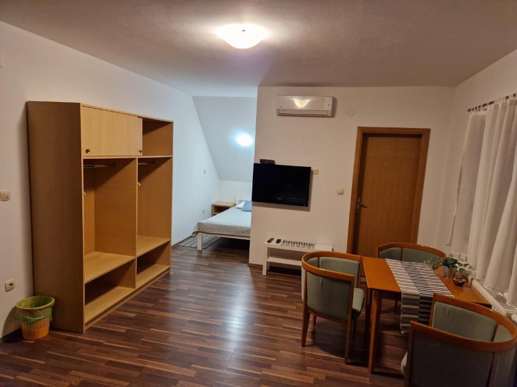 Guest house Wolf II - 18