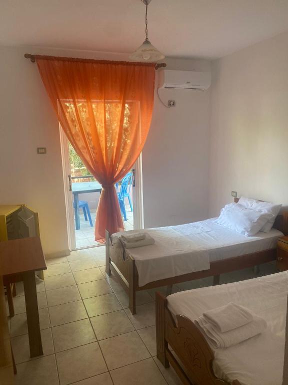 Sotiri Rooms