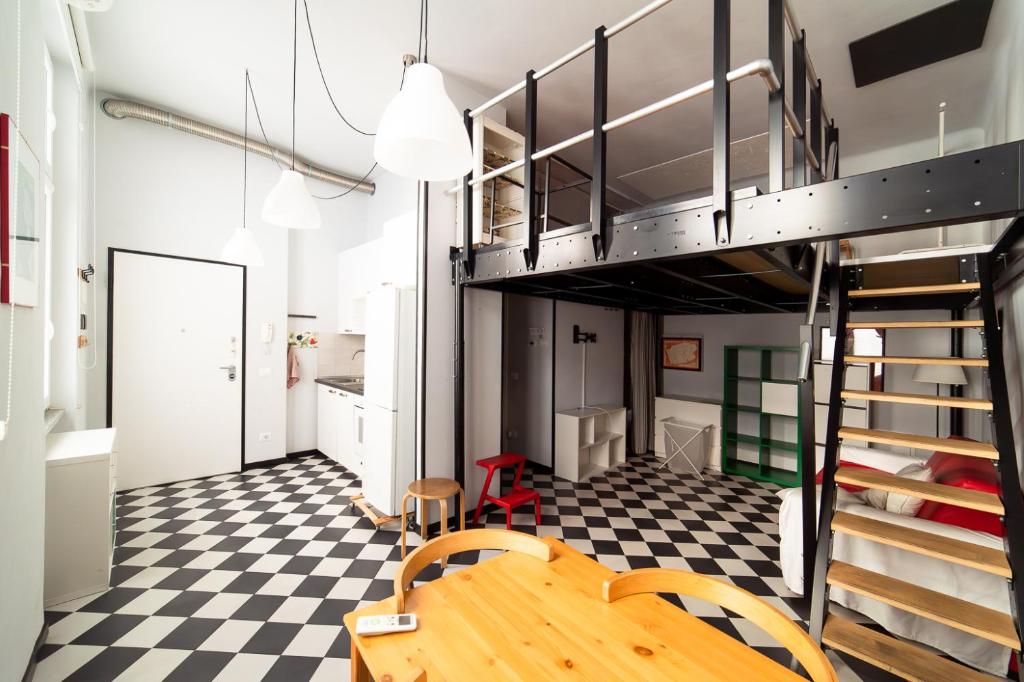 Hbhall Residenze Darsena - Apartment - Split Level