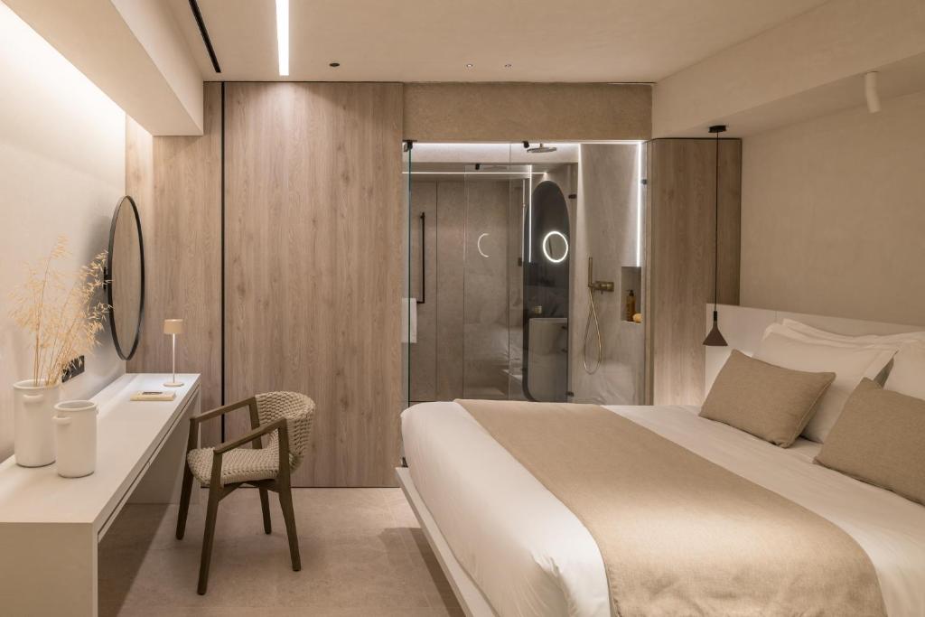 A bed or beds in a room at Hotel Senia - Onar Hotels Collection