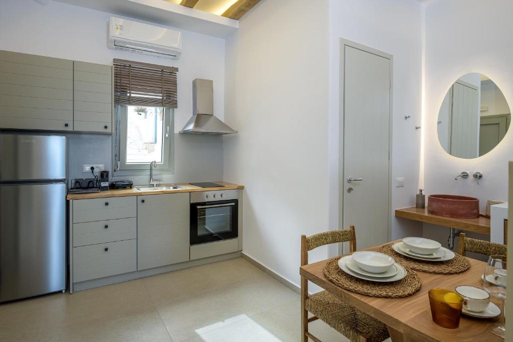 Kuchyň nebo kuchyňský kout v ubytování Vivere Luxury Suites