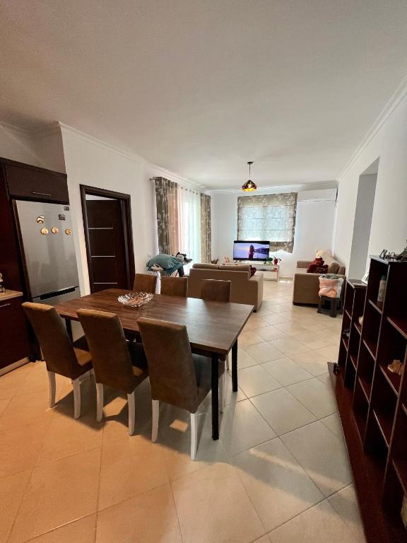 SunShine Apartment - Image 4