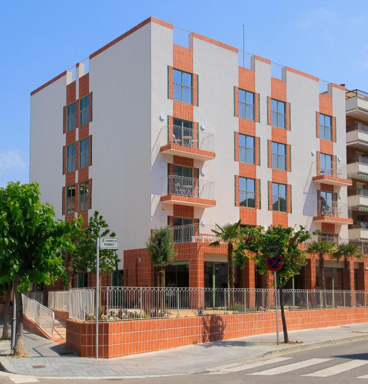 Budova, kde se aparthotel nachází