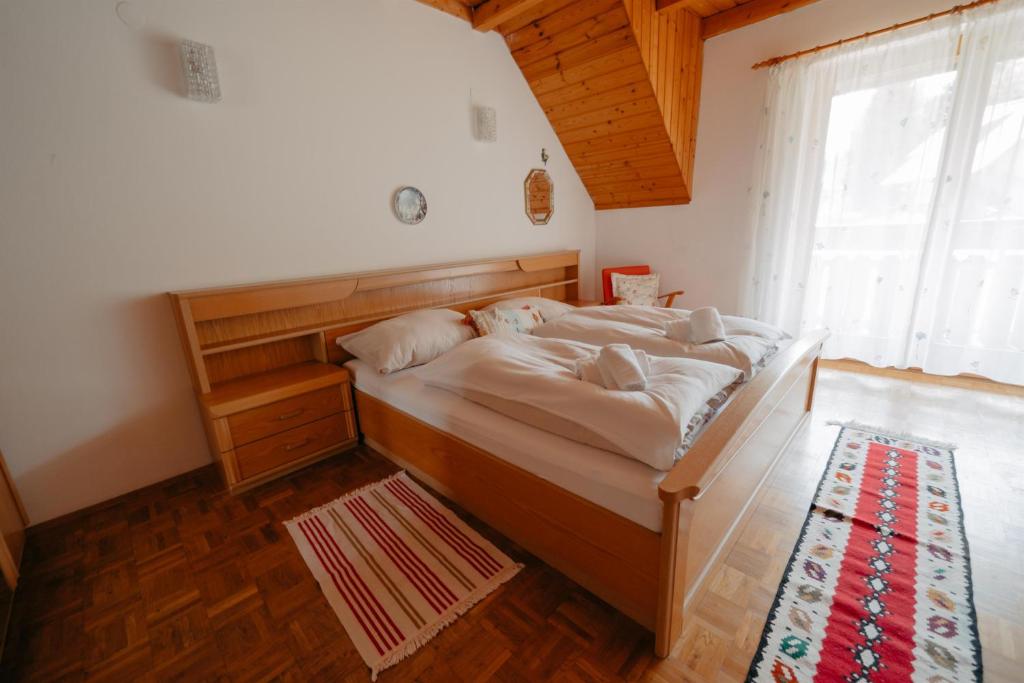 Postel nebo postele na pokoji v ubytování Villa Fernblick