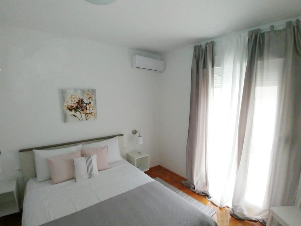 Posteľ alebo postele v izbe v ubytovaní LUXURY APARTMENT MEJE