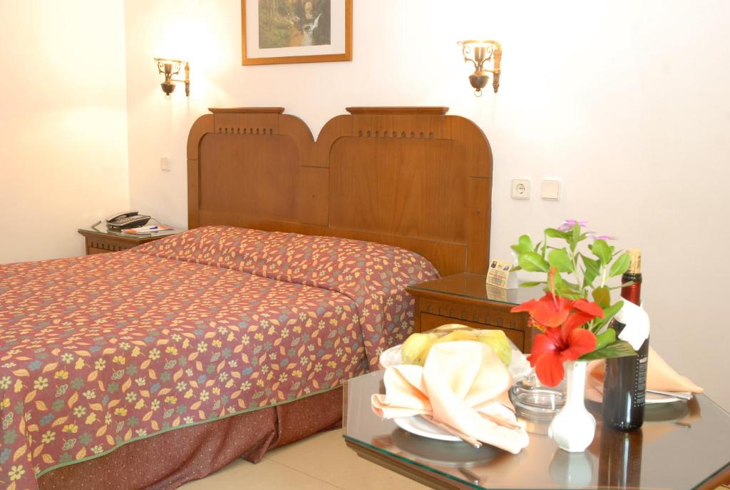 Postel nebo postele na pokoji v ubytování Marmaris Park Hotel
