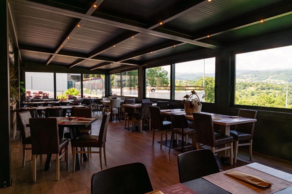 Restaurace v ubytování Araldo Eco-Lodge