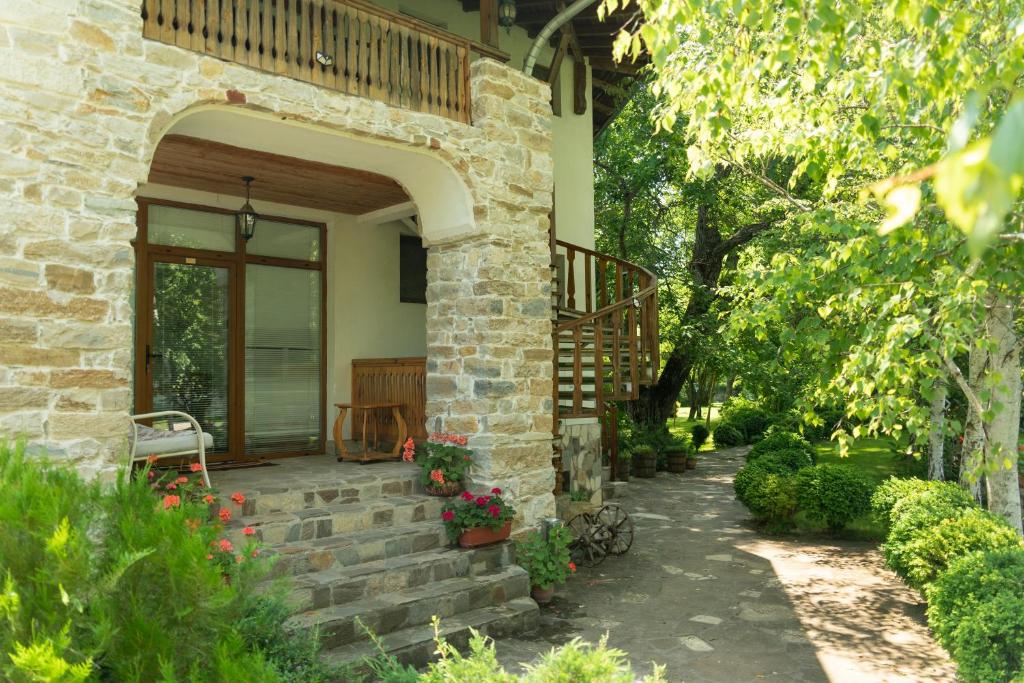 Eco Hotel Imenieto - Triple Room