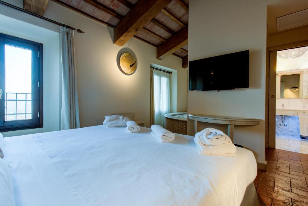 Oste del Castello Wellness & Bike Hotel - Suite Con Acceso Al Spa