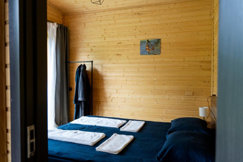 Gorai - Casa De Una Habitación