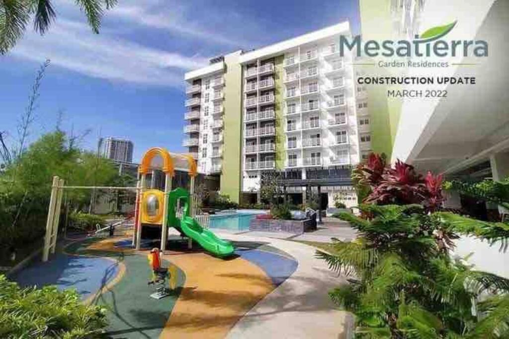 At the Heart of Davao w/ Wifi, Netflix & Disney+