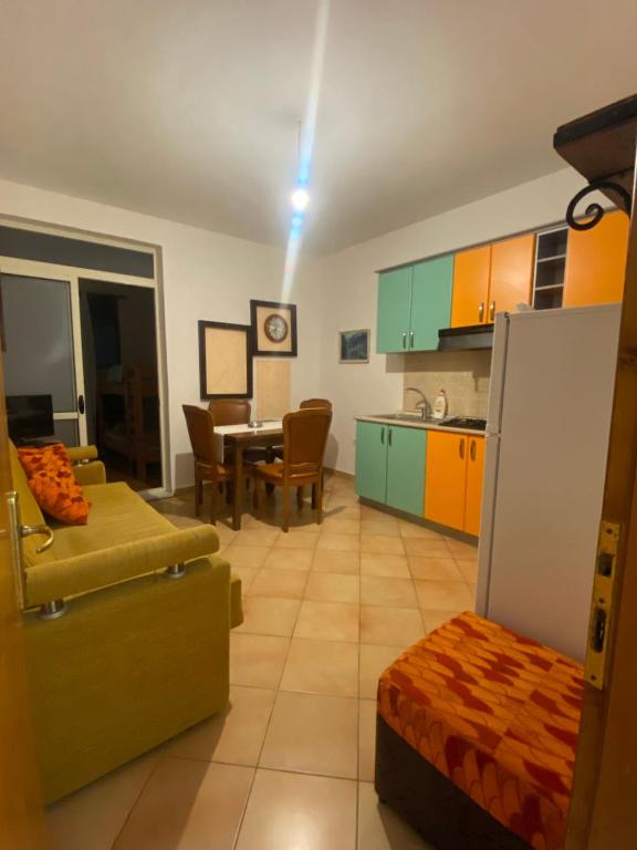 Near the Beach Golem - Best Prices - Imazhi 4
