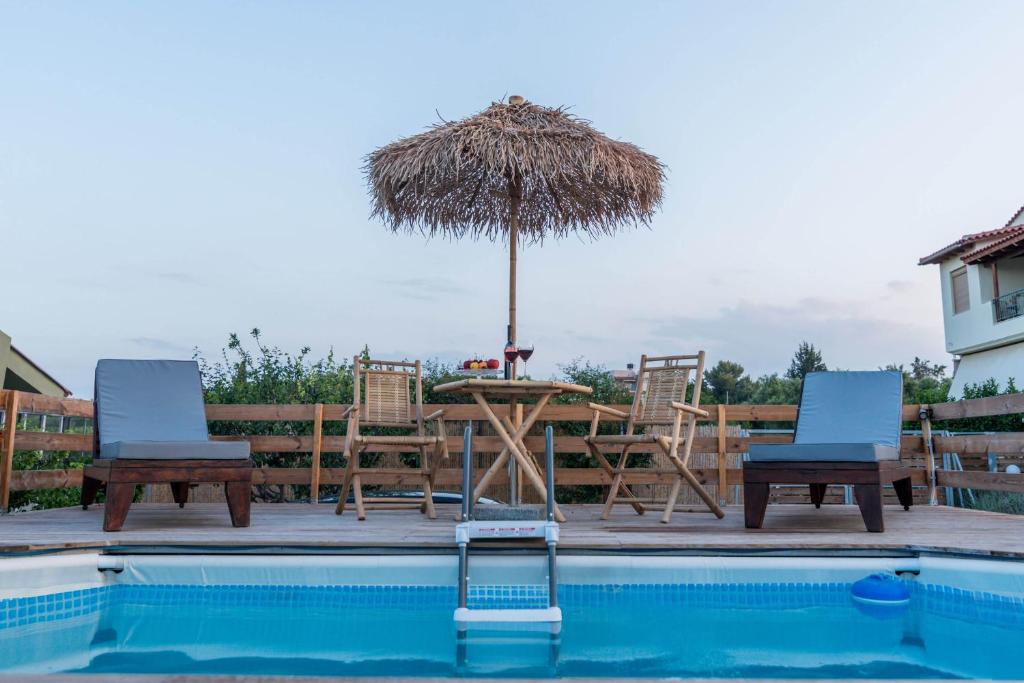 Alcyone Two Bedroom Country House with private pool - Housity