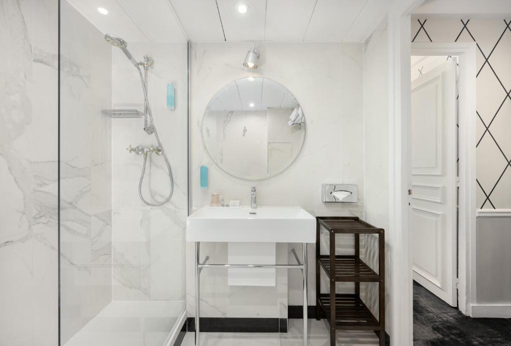 Hôtel le Royal Rive Gauche - Resim 31