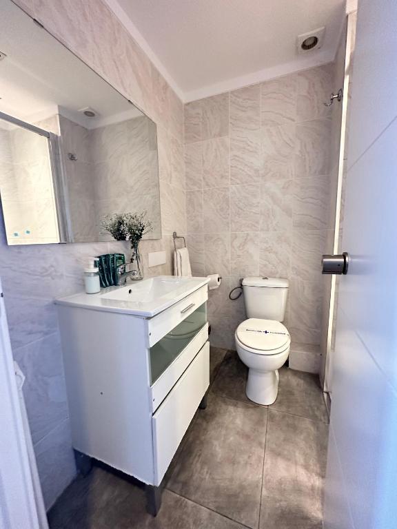 A bathroom at Plaza Spain Barcelona Apartments