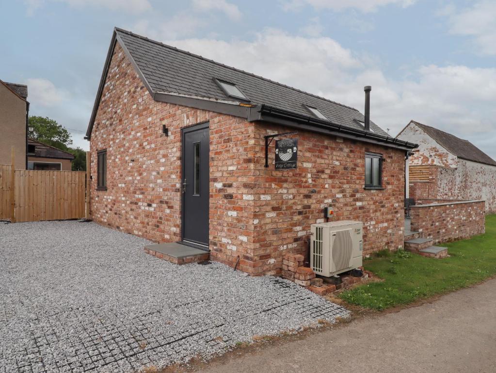 Cottage, Denbigh (updated prices 2024)
