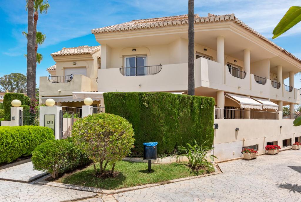 Vacation Home Casa Sunshine, Marbella, Spain - Booking.com