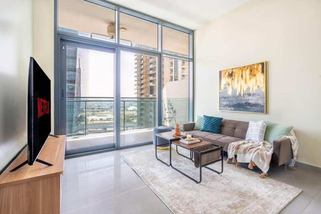 GuestReady – Luxurious getaway in Business Bay