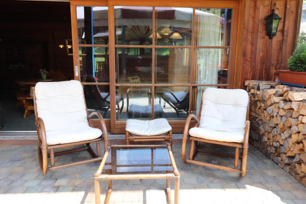 Posezení v ubytování Schelpenalp Berghotel Balderschwang