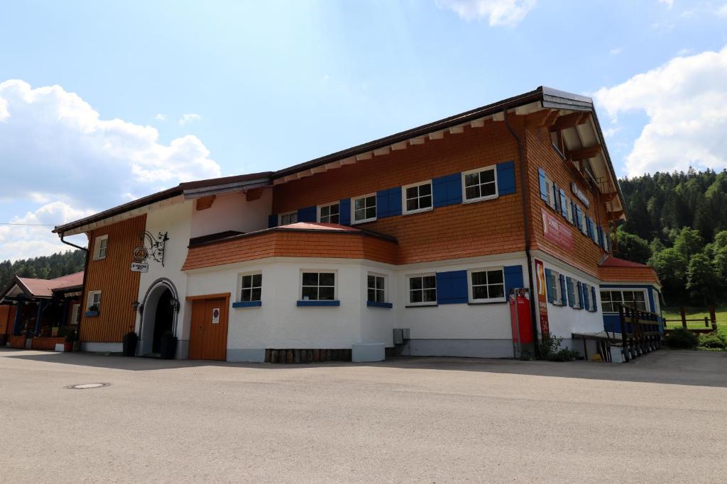 Budova, kde se hotel nachází