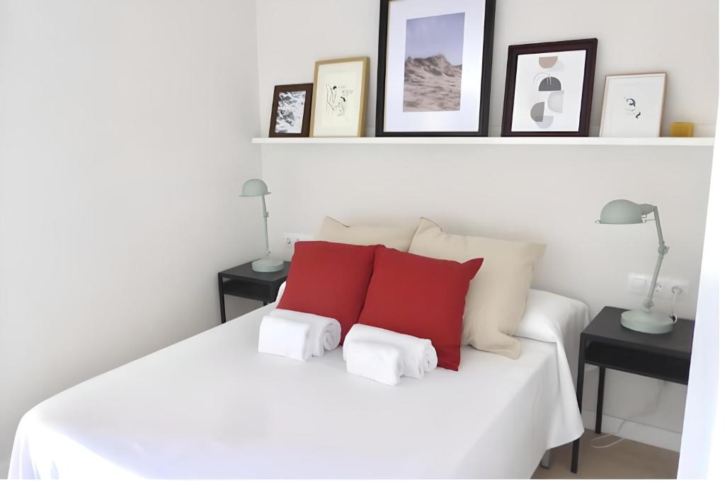 Postel nebo postele na pokoji v ubytování Beach & Calm Apartment