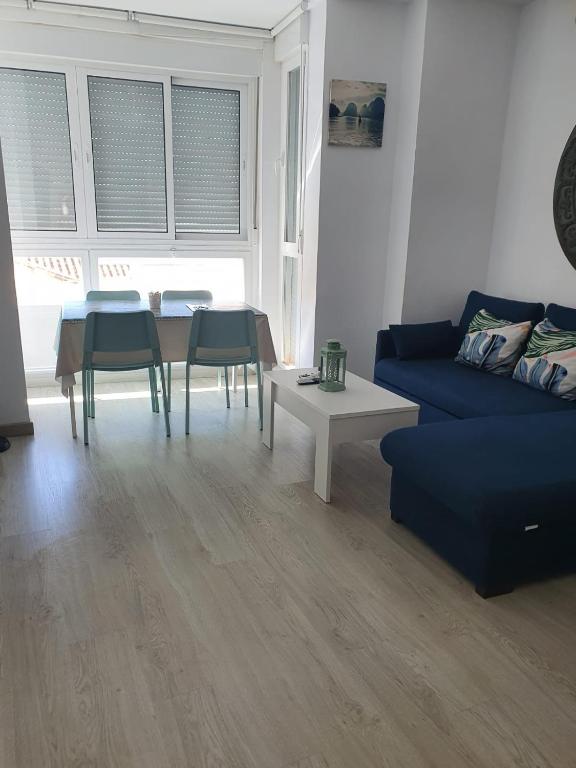 Zdjęcie z galerii obiektu Apartamento Con Encanto 'Larios Street II' w Maladze